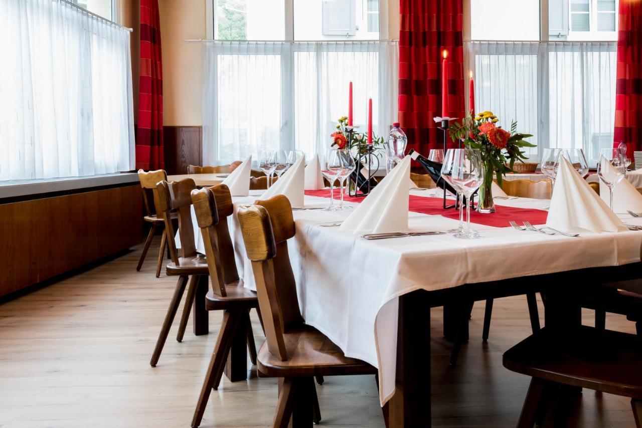 Hotel Du Pont Gampel-Bratsch Екстериор снимка